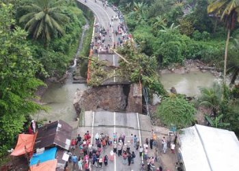 Ketua DPR Bamsoet Minta Penanganan Bencana Dilakukan Secara Terpadu