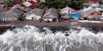 Tsunami Selat Sunda: ‘Bukan Nakut-nakuti, Bagaimana Kesiapan Jakarta?’