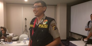 Polisi Pi Ajar, Menaklukkan Hati dengan Ketulusan dan Cinta