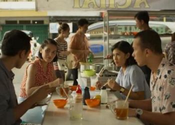 ‘Aruna dan Lidahnya’ – Semua Masalah Bisa Diselesaikan di Meja Makan