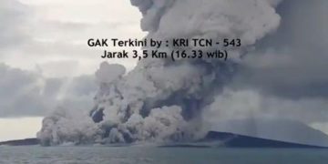Waspadalah! Gunung Anak Krakatau Masih Erupsi