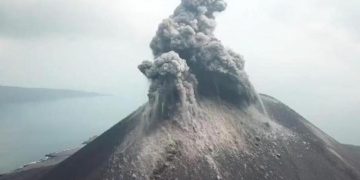 Alhamdulillah! Aktivitas  Anak Krakatau Turun, Potensi Tsunami Kecil