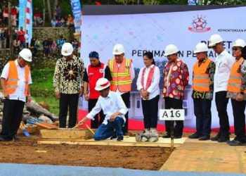 Para Tukang Cukur Garut Lega Dapat Kredit Rumah Subsidi