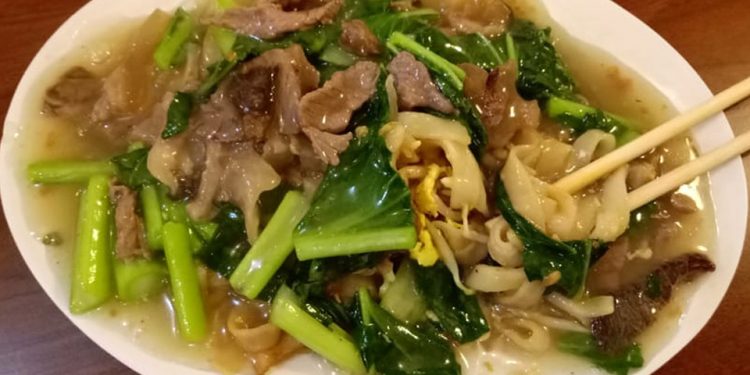 Kwetiau, Nasi Siram Daging Sapi Aciap