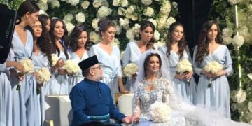 Raja Agong Hilang di Balik Ratu