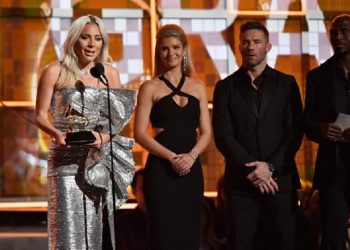 Lady Gaga Rebut Tiga Grammy Award