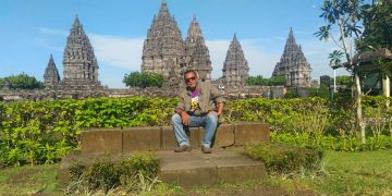 Catatan Agus “Oyenk/Ariel/Dilan” Sundayana