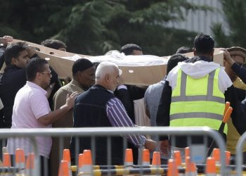 Ayah & Anak Lepas dari ‘Singa Gurun’ Suriah, di NZ Mereka Diterkam ‘Buaya’