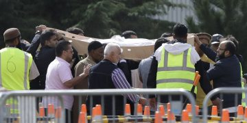Ayah & Anak Lepas dari ‘Singa Gurun’ Suriah, di NZ Mereka Diterkam ‘Buaya’