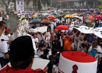 Hujan-hujanan, Ma’ruf Amin Lepas Ribuan Peserta Jalan Sehat BSD