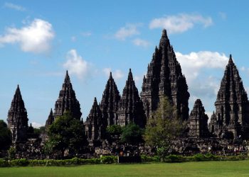 Ada Leo di Antara Bandung Bondowoso dan Roro Jonggrang
