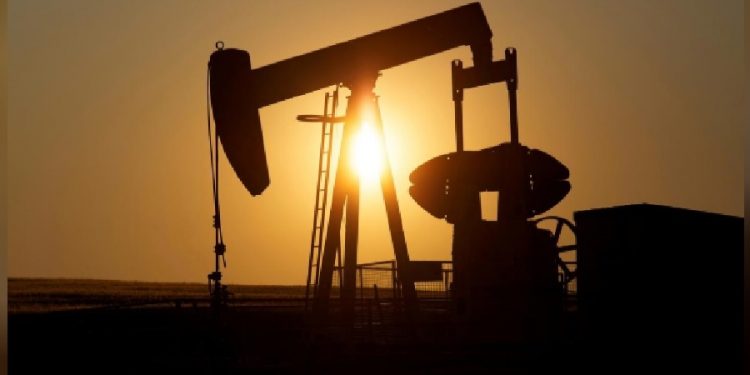 Harga Minyak Jatuh Dipicu Kekhawatiran Pelambatan Ekonomi Global yang Tajam