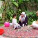 Ma’ruf Amin dan Cucu Santai di Taman Kodok