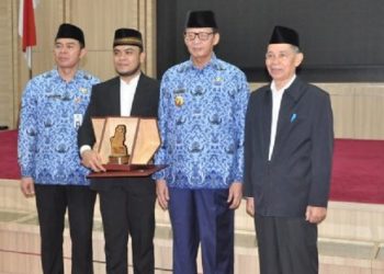Juara II MTQ Internasional Dapat Kadeudeuh dari Gubernur Banten
