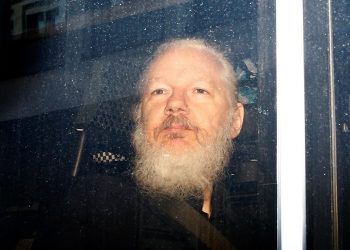 Assange Ditangkap, Trump: Bukan Urusan Saya