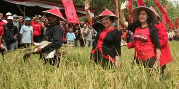 Megawati Ajak Para Pemuda Mau Bertani