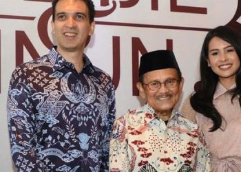 BJ Habibie Puji Akting Maudy Ayunda yang Jadi Ainun