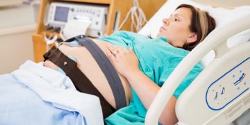 ASI Ibu Gendut Bisa Bikin Berat Badan Anak Naik