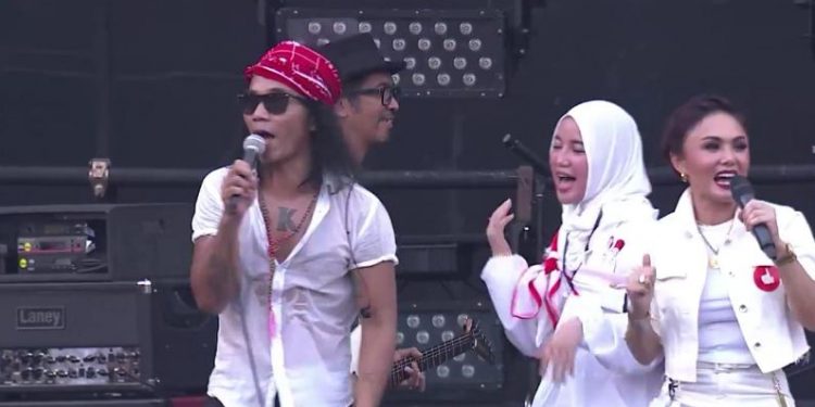 Meriahnya ‘Pesta’ Jokowi-Ma’ruf Amin di GBK Senayan