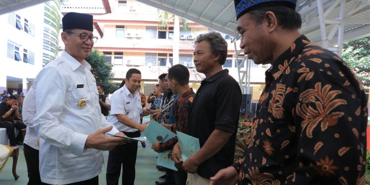Tebar Sertifikat Gratis di Kota Tangerang