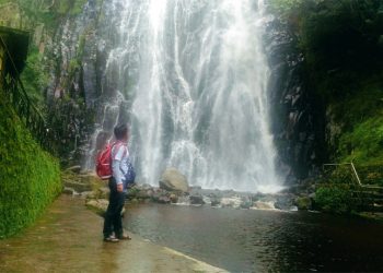 Pesona Air Terjun Efrata