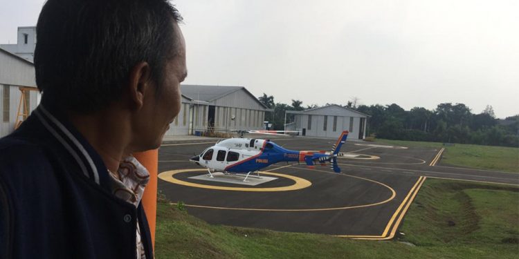 Dari Tukang Rumput Jadi Pengelola Bandara