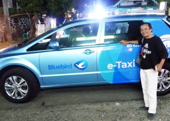 Pengalaman Naik e-Taxi