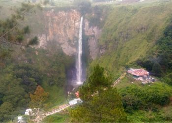Seruput Kopi di Puncak Tele