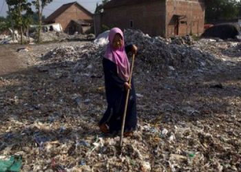 Keuletan Warga Berprofesi Pemungut Limbah Dapat Perhatian Gubernur Jatim