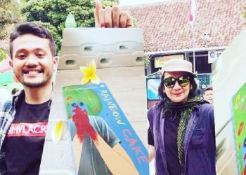 Lagu ‘Titi Kolo Mongso’ Ilhami Novel  ‘Rainbow Cake’