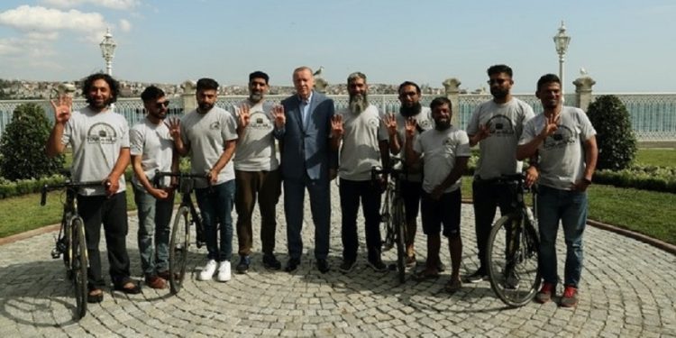 Ngontel ke Tanah Suci, 8 Calon Haji Inggris Disambut President Erdoğan