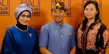 Totalitas Nyoman Wenten,  Guru Gamelan di AS