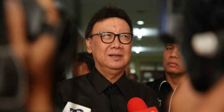 Mendagri Terbitkan SOP Pengajuan Izin Dinas ke Luar Negeri