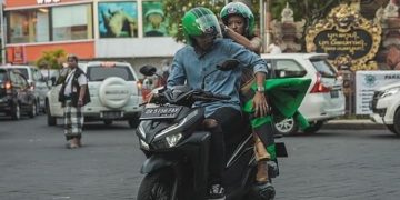 Kisah Cinta Semalam Seorang Pengemudi Ojek