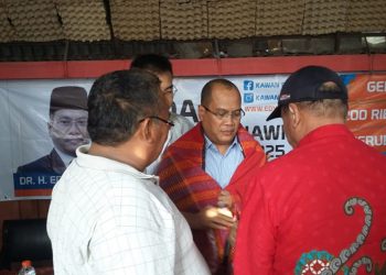 Ulos Buat Edy Ikhsan Menuju Pilkada Medan