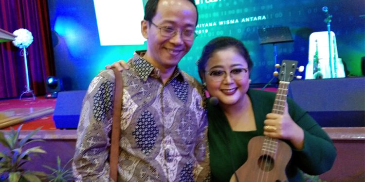 Perusahaan Platform Lakukan Fungsi Mata-mata
