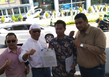 Merasa Dizalimi, Eggi Sudjana Jumpa Pers di Depan Citraland
