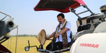 Bangun Warehouse, Dorong Milenial Bertani