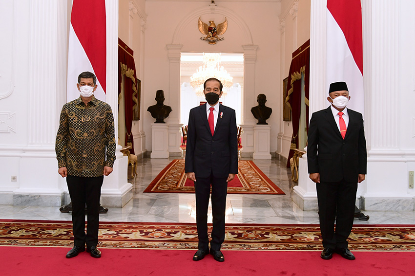  Presiden Jokowi Lantik Kepala BNPB Letjen Ganip Warsito