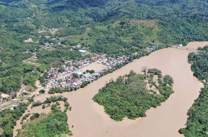  Banjir Landa Beberapa Desa di Kalimantan Utara, Warga Mengungsi
