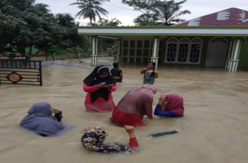  Banjir hingga 3 Meter Kepung 17 Desa di Aceh Singkil