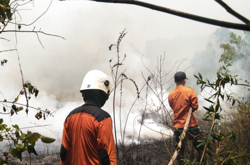  Kondisi Cuaca dan Medan Sulitkan Pemadaman Titik Api Wilayah Desa Mendele