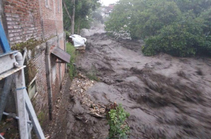  Banjir Bandang Kota Batu dan Banjir Kota Malang, 15 Orang Hanyut