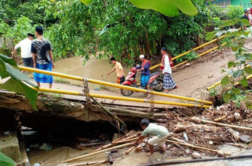  Parah! Jembatan Kabupaten Lombok Barat Rusak Berat Dihantam Banjir