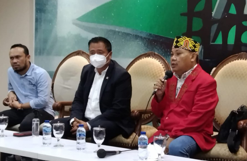  Anggota DPR Dapil Kalimantan dan Tokoh Adat Dayak Desak Polisi Tindak Edy Mulyadi