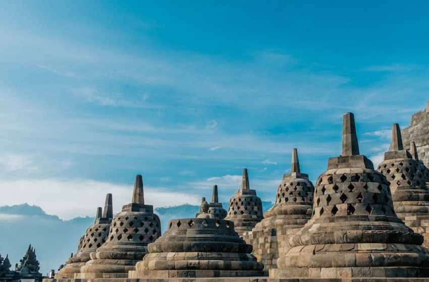  Pemerintah Canangkan Candi Prambanan dan Borobudur Sebagai Tempat Ibadah Umat Hindu-Budha Sedunia