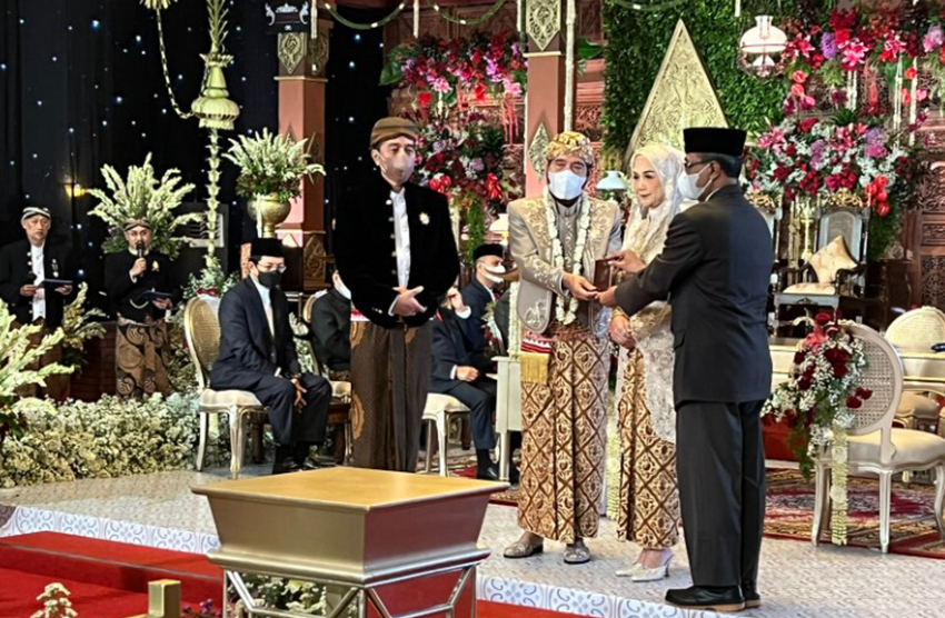  Pernikahan Ketua MK dengan Adik Presiden Jokowi