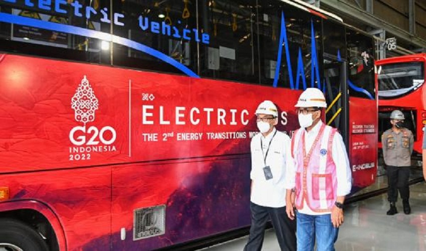  Menhub Cek Progres Pembangunan Bus Listrik Merah Putih Untuk G20, Pastikan Tepat Waktu