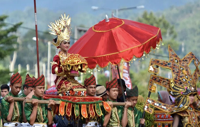  Yuk, Kenalan Sama Adat Lampung Barat di Festival Sekala Bekhak 2022