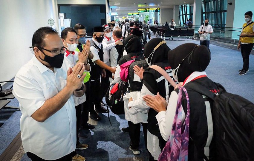  Sambut Petugas, Menag Sampaikan Apresiasi atas Dedikasi Melayani Jemaah Haji